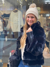 Lade das Bild in den Galerie-Viewer, Rino & Pelle Jacke Feline col. Black