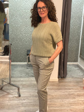 Lade das Bild in den Galerie-Viewer, Red Button Jerry lurex ajour,col.summer sage