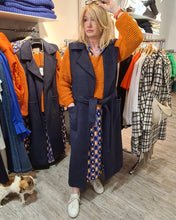 Lade das Bild in den Galerie-Viewer, Smith & Soul Weste, dunkelblau