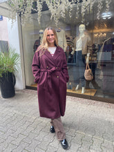 Lade das Bild in den Galerie-Viewer, Smith & Soul Mantel col.Bordeaux