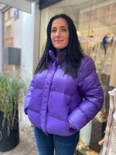 Lade das Bild in den Galerie-Viewer, Rino & Pelle Harlow , col lila