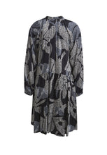 Lade das Bild in den Galerie-Viewer, Smith & Soul Kleid, col.black print