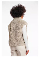 Lade das Bild in den Galerie-Viewer, Rino & Pelle Weste , Freya ,col.birch