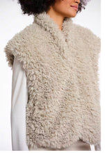 Lade das Bild in den Galerie-Viewer, Rino & Pelle Weste , Freya ,col.birch