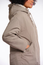 Lade das Bild in den Galerie-Viewer, Rino & Pelle Wendejacke Ines , col.light pebble and leopard