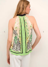 Lade das Bild in den Galerie-Viewer, Cream Blusen-Top CRAnit Top, col. Power Green Leo Scarf