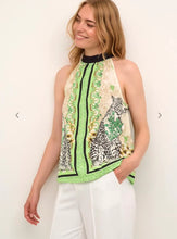 Lade das Bild in den Galerie-Viewer, Cream Blusen-Top CRAnit Top, col. Power Green Leo Scarf