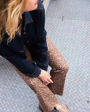 Lade das Bild in den Galerie-Viewer, Red Button Hose Kim Leopard col.mid brown