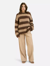 Lade das Bild in den Galerie-Viewer, Smith & Soul Strickpullover col.choco Print