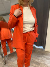 Lade das Bild in den Galerie-Viewer, Smith & Soul, Blazer, flame orange