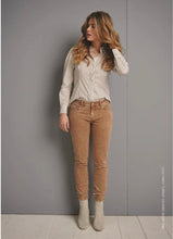 Lade das Bild in den Galerie-Viewer, Red Button Jeans,Lulu fancy turnup colored denim, Cognac