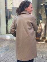 Lade das Bild in den Galerie-Viewer, Rino &amp; Pelle Mantel Ivon ,col.toffee
