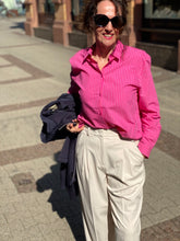 Lade das Bild in den Galerie-Viewer, Smith &amp; Soul Bluse col.fuchsia print

