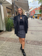 Lade das Bild in den Galerie-Viewer, Rino &amp; Pelle Jacke Helena col.black
