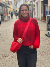 Lade das Bild in den Galerie-Viewer, Smith &amp; Soul Pullover col.cherry print
