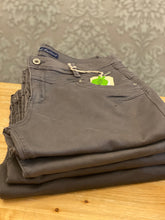 Lade das Bild in den Galerie-Viewer, Red Button Hose Relax Jog Colour , col.Lava
