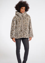 Lade das Bild in den Galerie-Viewer, Rino &amp; Pelle Wendejacke Ines , col.light pebble and leopard

